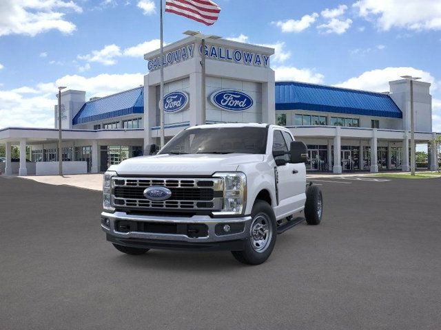 2025 Ford F-350SD — side profile view