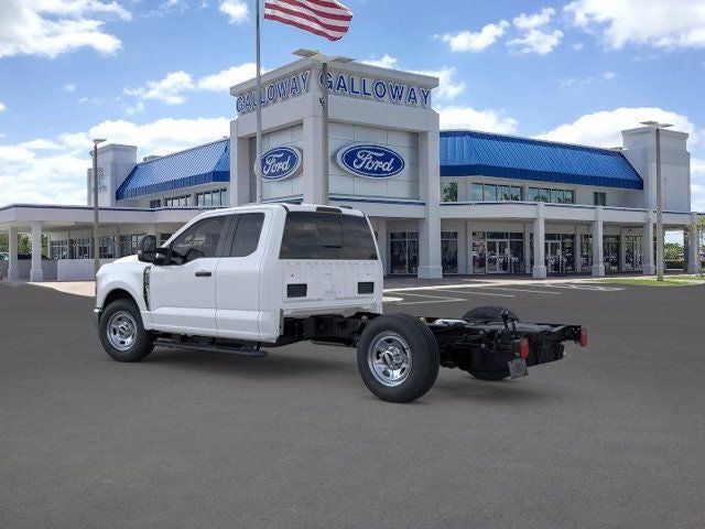 2025 Ford F-350SD — interior view