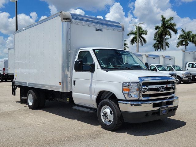 2026 Ford E-450SD Base in Oxford White — front three-quarter view