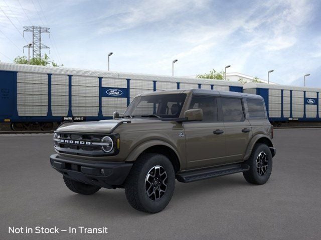 2026 Ford Bronco Outer Banks in Gray — front three-quarter view