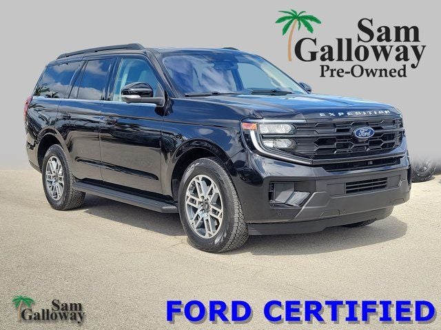 2025 Ford Expedition Active in Black Metallic — front three-quarter view
