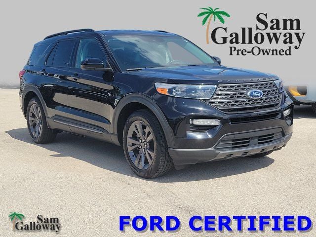 2023 Ford Explorer XLT in Black Metallic — front three-quarter view