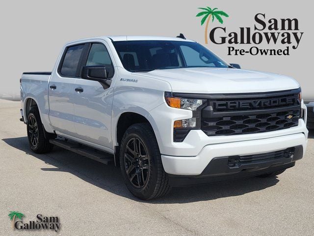 2024 Chevrolet Silverado 1500 Custom in Summit White — front three-quarter view