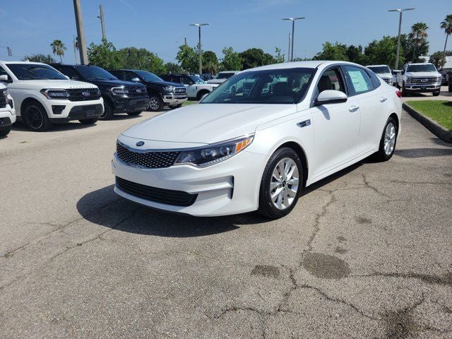 2018 Kia Optima — rear three-quarter view